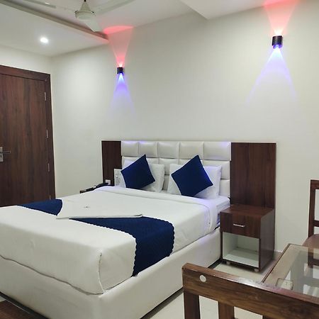 Hotel Skyland Варангал Екстериор снимка