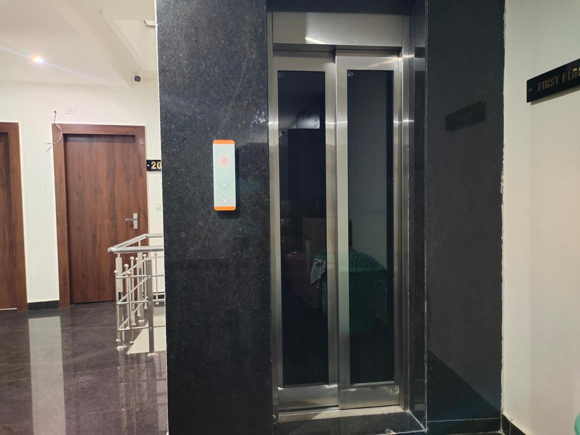 Hotel Skyland Варангал Екстериор снимка