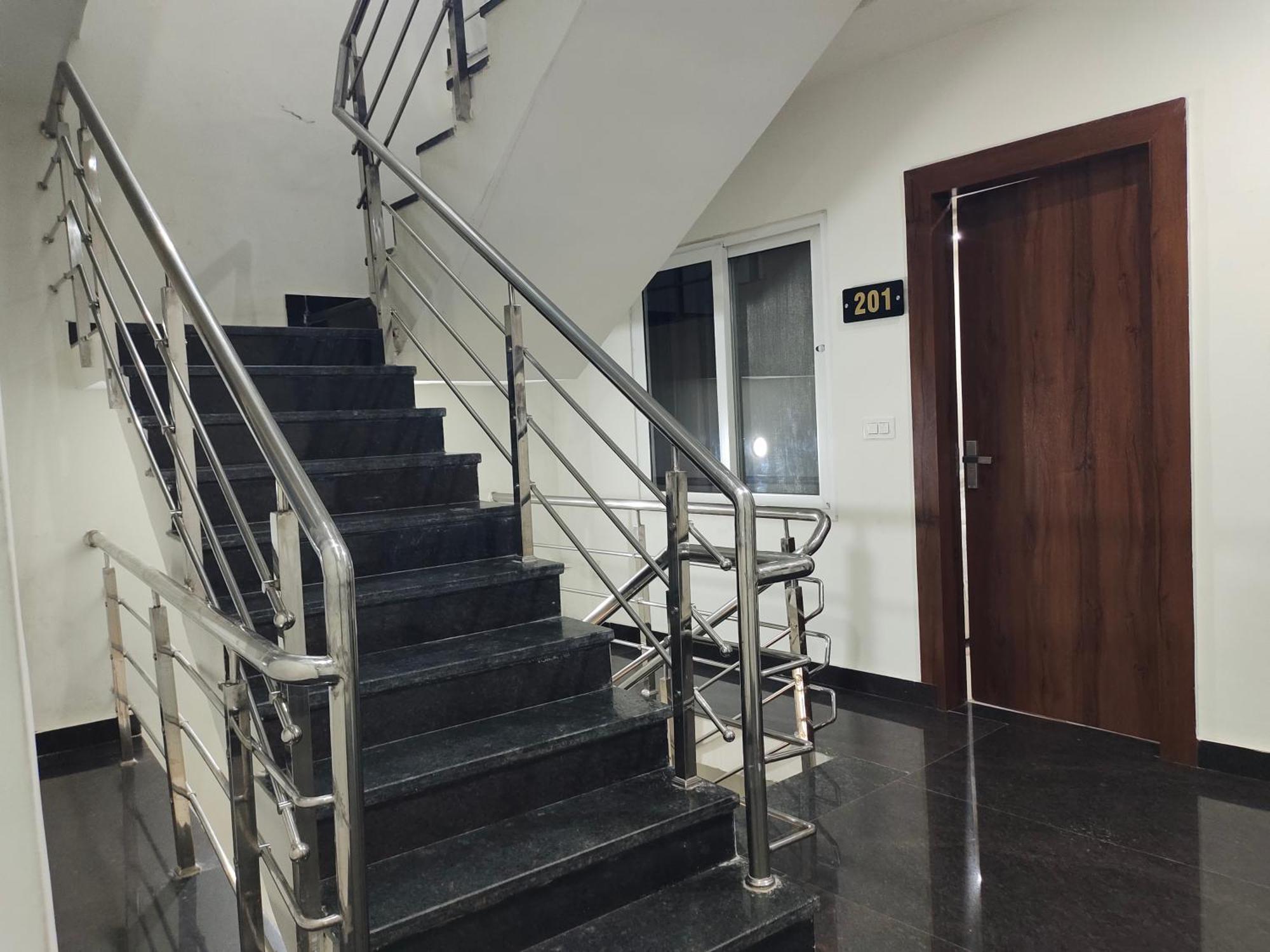 Hotel Skyland Варангал Екстериор снимка