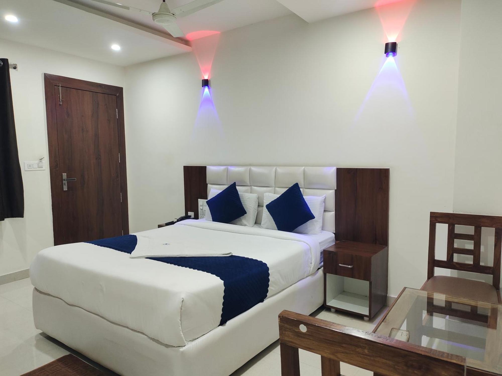 Hotel Skyland Варангал Екстериор снимка
