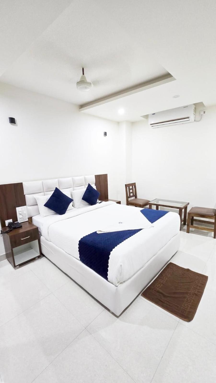 Hotel Skyland Варангал Екстериор снимка