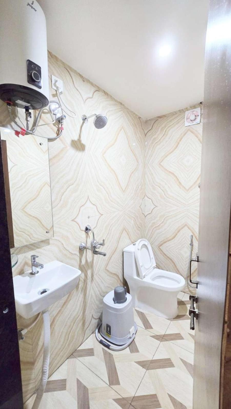 Hotel Skyland Варангал Екстериор снимка